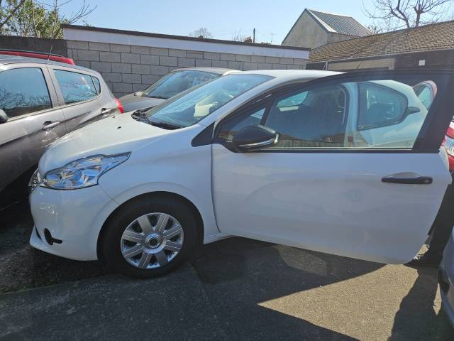 2014 Peugeot 208 1.0 VTi Access 3dr